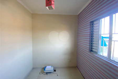 Sobrado à venda com 3 quartos, sendo 1 suíte, em Jardim Beatriz, Poá, SP