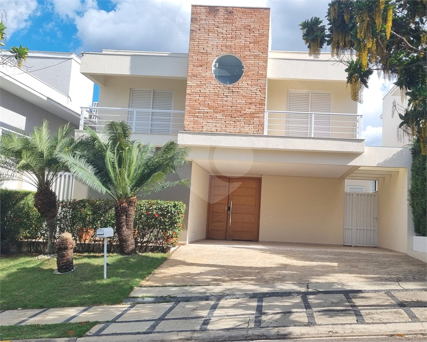Casa à venda com 4 suítes no condomínio Mont Blanc, Sorocaba - SP