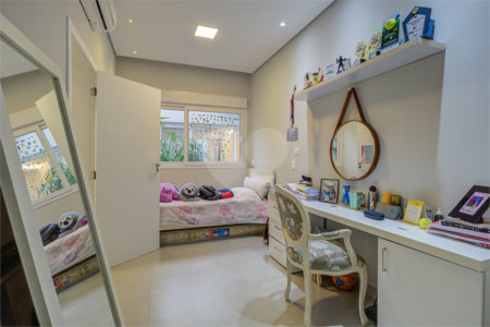 Casa Térrea à venda com 4 suítes em Alto da Boa Vista, São Paulo, SP