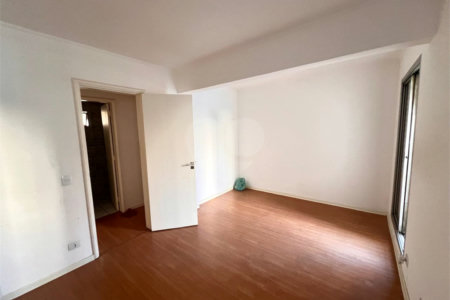 Apartamento à venda com 2 quartos em Moema, São Paulo, SP