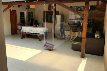 Casa à venda com 4 quartos, sendo 1 suíte, em Porto, Cuiabá, MT