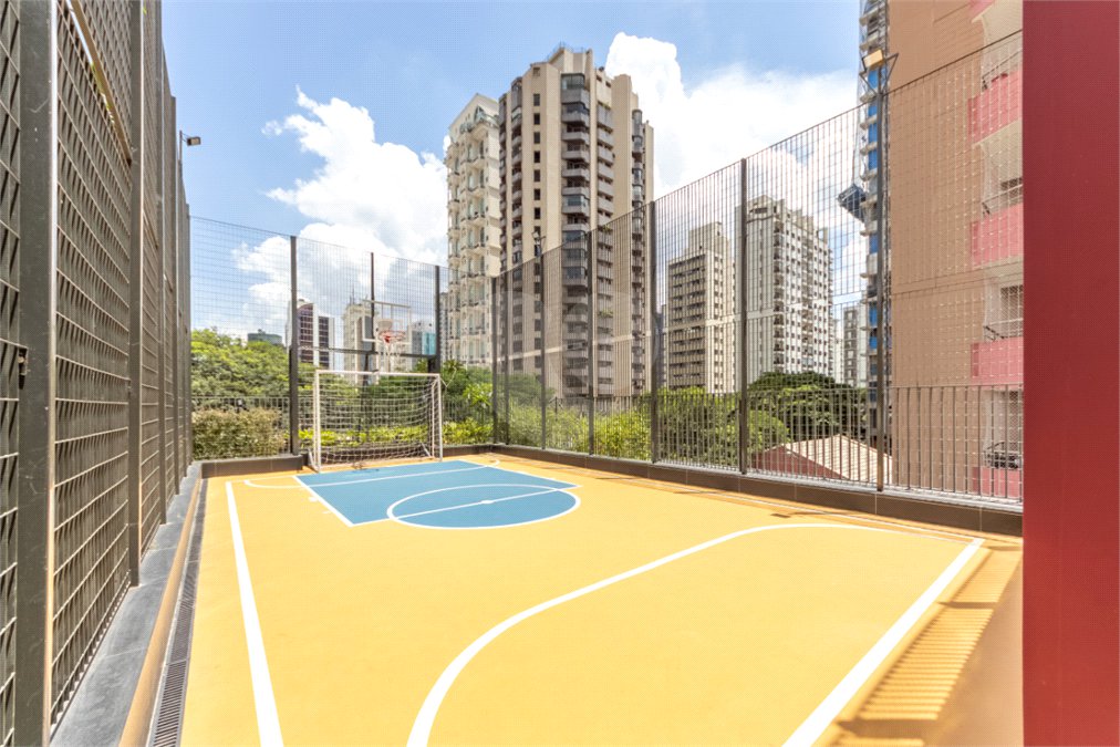 Apartamento à venda com 3 suítes em Campo Belo, São Paulo, SP