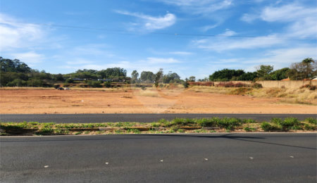 Área de Terra para alugar em Jardim Zavanella, Araraquara, SP