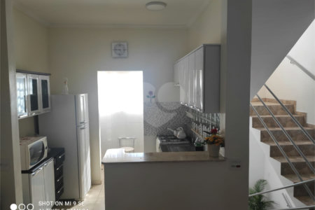 Sobrado à venda com 1 suíte em Jardim Luciana, Itaquaquecetuba, SP