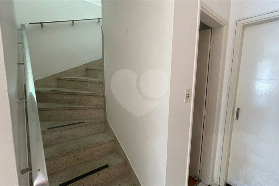 Sobrado à venda com 1 quarto em Santana, São Paulo, SP