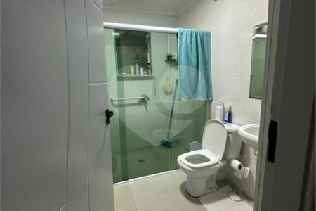 Sobrado à venda com 4 quartos em Jardim Luciana, Itaquaquecetuba, SP