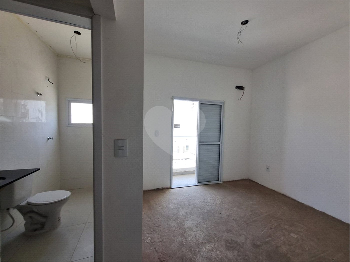 Casa à venda com 2 suítes no condomínio Residencial Américo Figueiredo, Sorocaba - SP