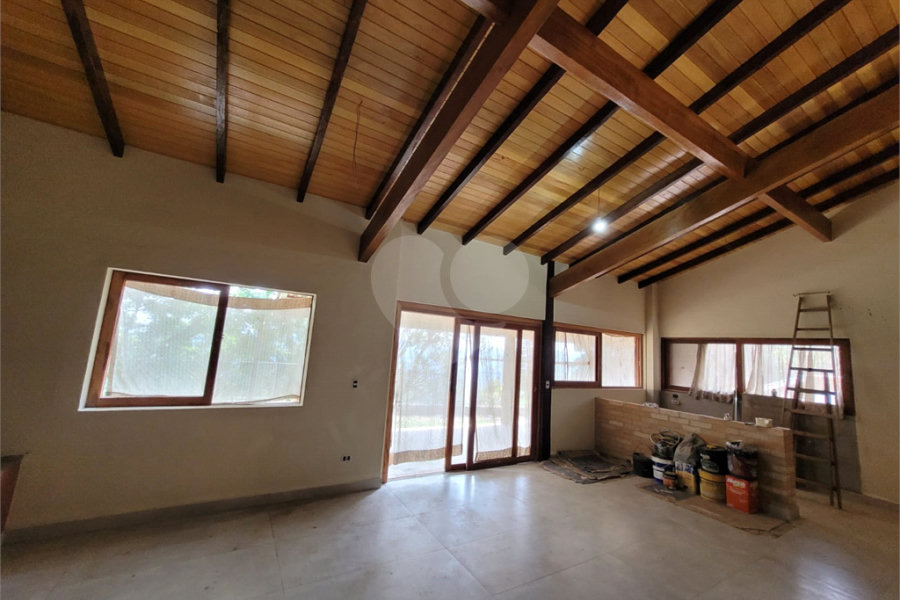 Casa à venda com 3 suítes em Serra da Cantareira, Mairiporã, SP
