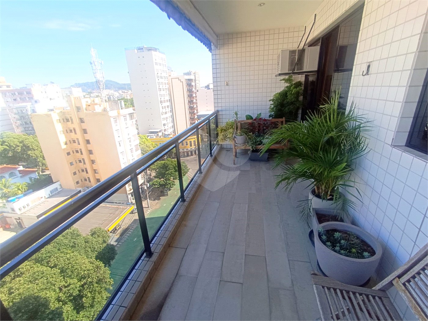 Cobertura à venda com 3 quartos, sendo 1 suíte, em Tijuca, Rio de Janeiro, RJ