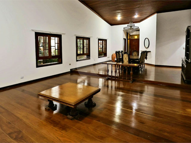 Casa à venda com 4 quartos, sendo 2 suítes,  em Santana, São Paulo, SP