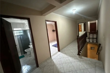 Casa à venda com 5 quartos, sendo 1 suíte, em Parque Fernanda, São Paulo, SP