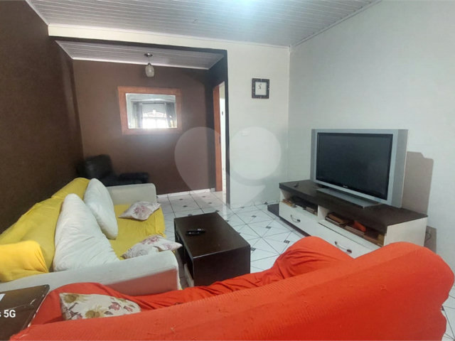 Casa à venda com 3 quartos, sendo 2 suítes,  em Moinho, Mairiporã, SP