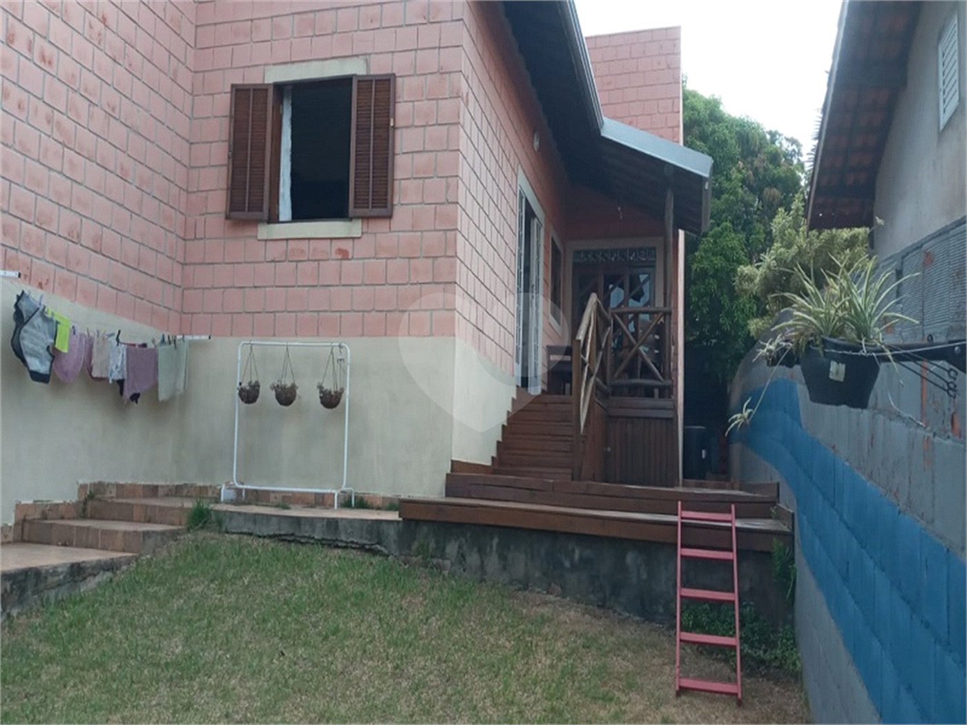Chácara à venda com 3 quartos, sendo 2 suítes,  em Monterrey, Louveira, SP