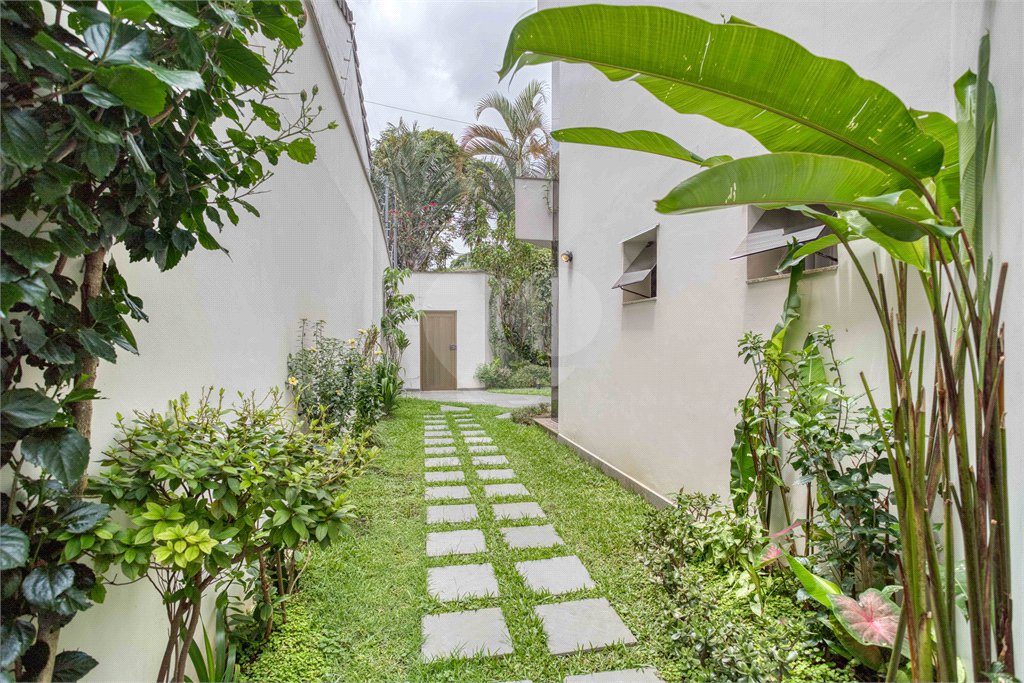 Sobrado à venda com 3 quartos, sendo 2 suítes, em City Campo Grande, São Paulo, SP