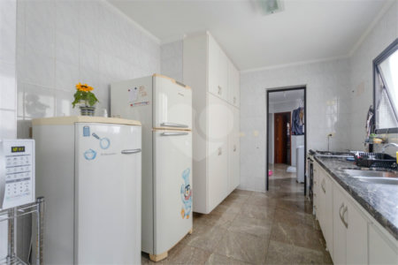 Apartamento à venda com 4 quartos, sendo 2 suítes, em Santa Teresinha, São Paulo, SP