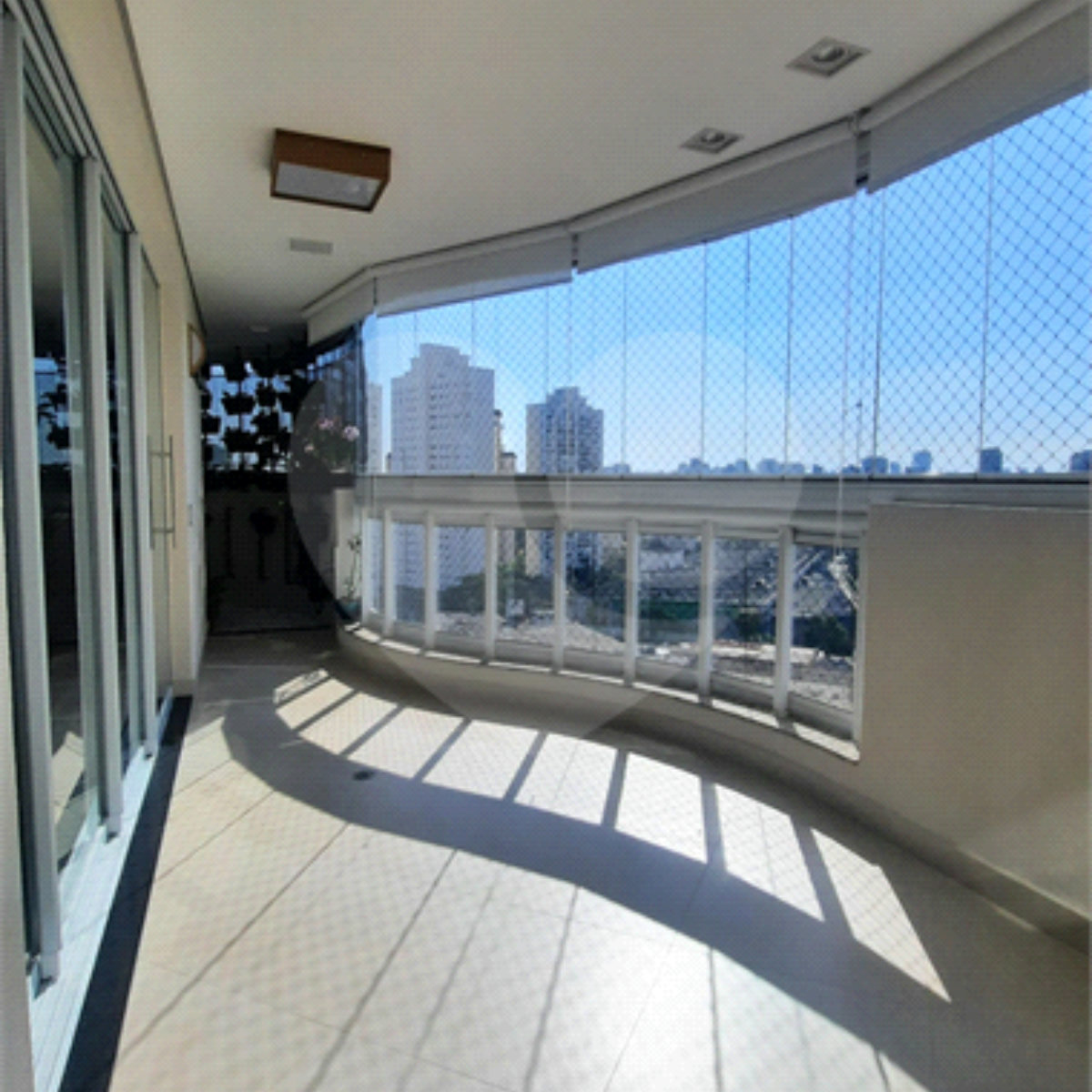 Apartamento à venda com 3 suítes em Jardim Marajoara, São Paulo, SP