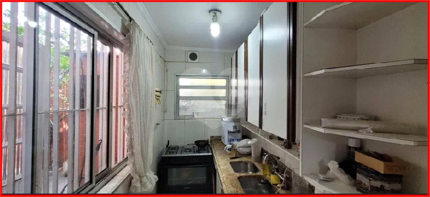 Casa de Vila à venda com 3 quartos em Vila Mariana, São Paulo, SP