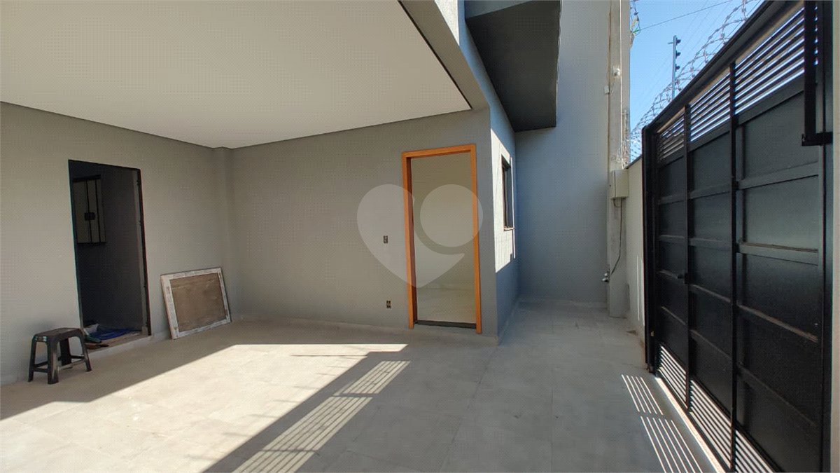 Casa de Vila à venda com 2 suítes em Wanel Ville, Sorocaba, SP