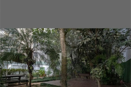 Apartamento à venda com 3 quartos, sendo 1 suíte,  em Aclimação, São Paulo, SP