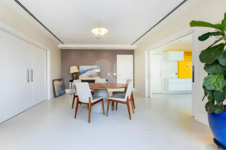 Apartamento à venda com 4 quartos, sendo 3 suítes, em Jardim Paulistano, São Paulo, SP