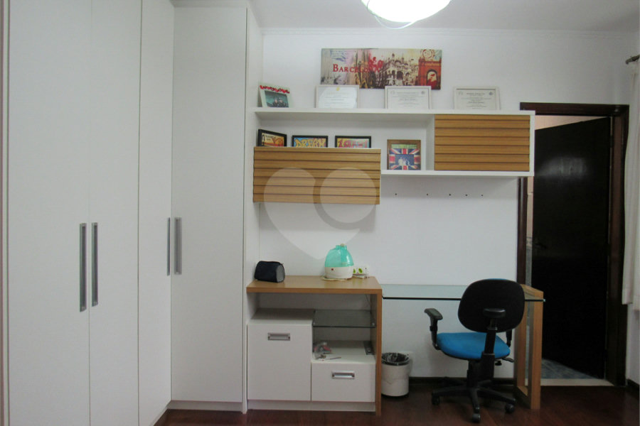 Sobrado à venda com 4 quartos, sendo 2 suítes, em Tremembé, São Paulo, SP