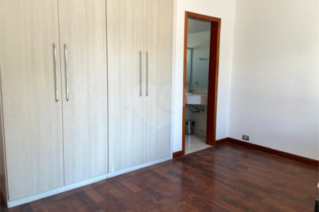 Casa para alugar com 3 quartos, sendo 2 suítes, em Vila Carrão, São Paulo, SP