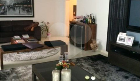 Apartamento à venda com 4 quartos, sendo 2 suítes,  no Centro, São Bernardo do Campo, SP