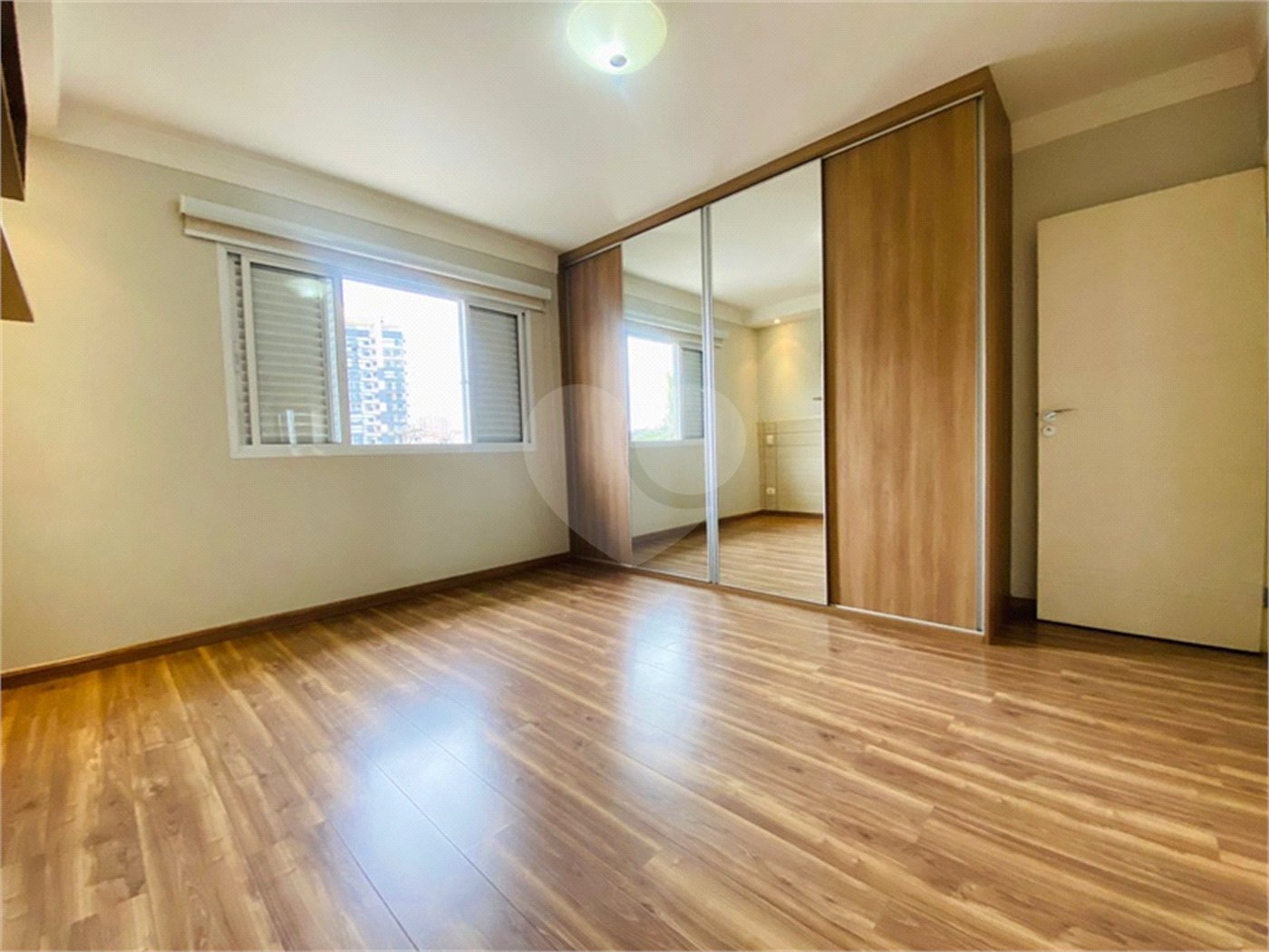 Sobrado à venda com 4 quartos, sendo 3 suítes, em Vila Ester (zona Norte), São Paulo, SP