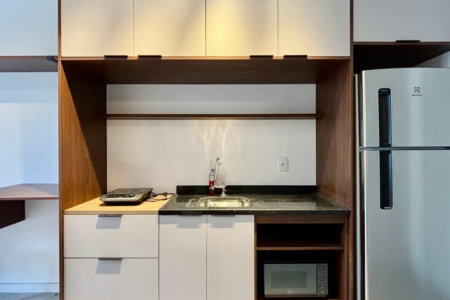 Studio novo e mobiliado para locação 26m² em Pinheiros – próximo ao metrô Faria Lima!