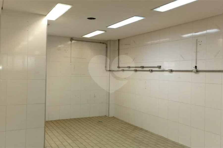 Prédio Comercial à Venda na Mooca – 394 m² de Área Construída