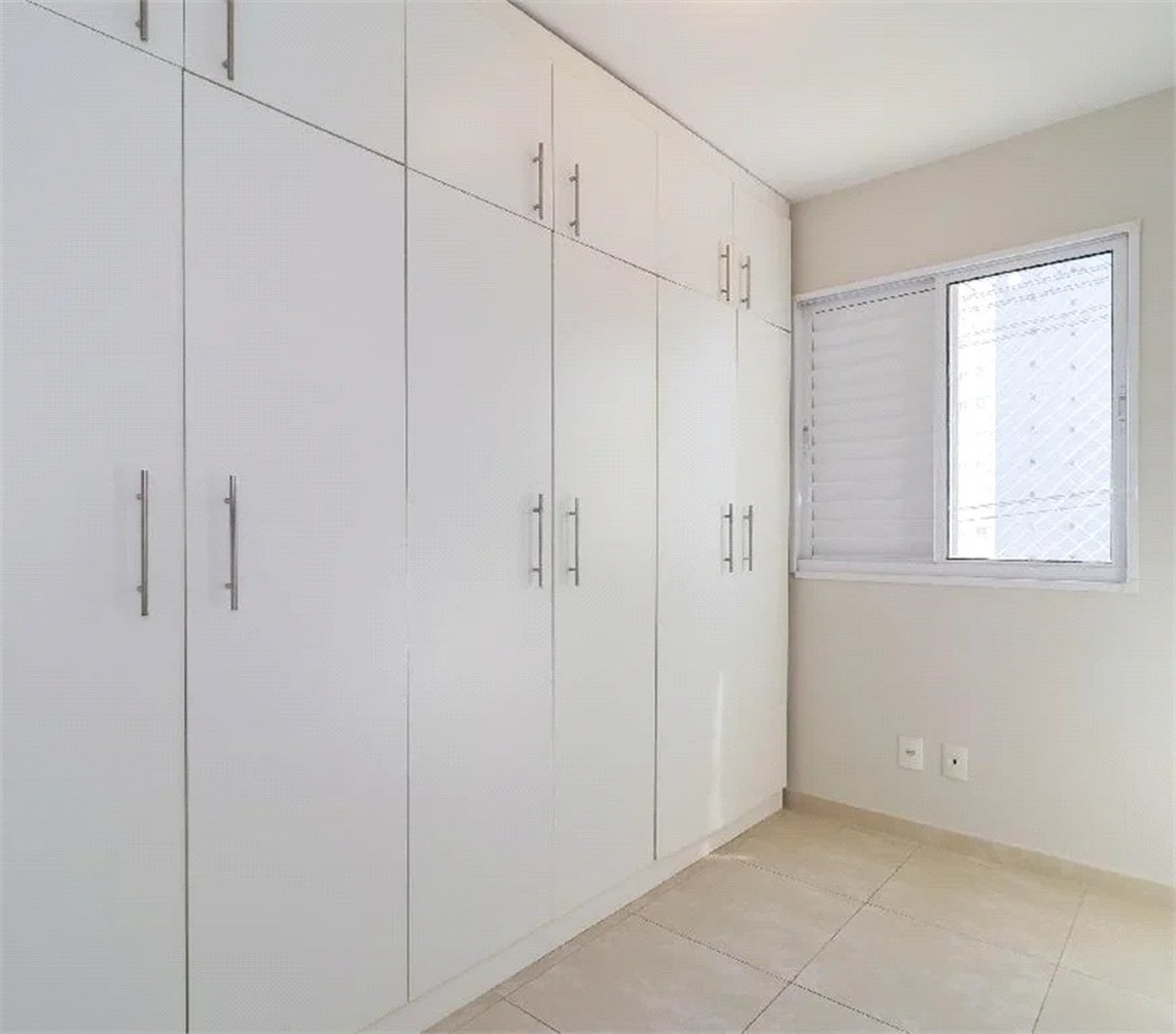 Apartamento à venda com 3 quartos, sendo 1 suíte, em Parque Reboucas, São Paulo, SP
