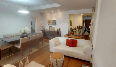 Apartamento à venda com 4 quartos, sendo 1 suíte,  em Tijuca, Rio de Janeiro, RJ