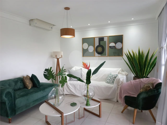 Apartamento à venda ou para alugar com 3 suítes em Enseada, Guarujá, SP
