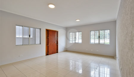 Casa à venda com 3 quartos, sendo 1 suíte, em Alto da Boa Vista, São Paulo, SP