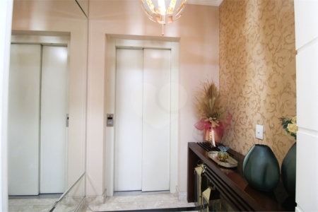 Apartamento à venda com 3 suítes em Santo Amaro, São Paulo, SP