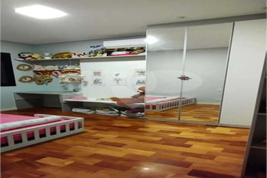 Casa à venda com 3 suítes no condomínio Sausalito, Mairiporã - SP