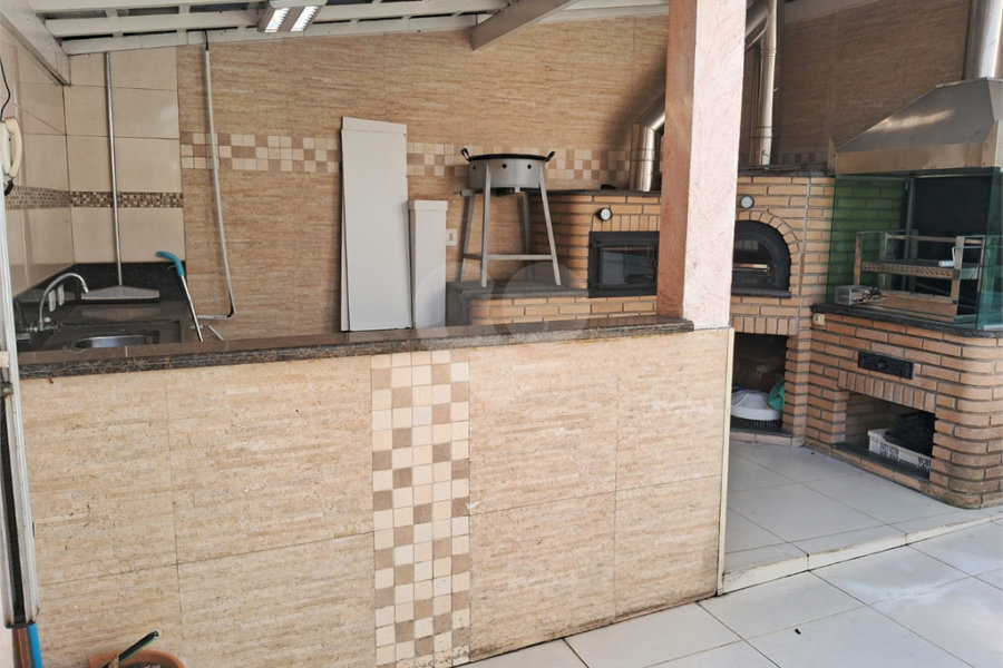 Casa à venda com 4 quartos, sendo 2 suítes, em Butantã, São Paulo, SP