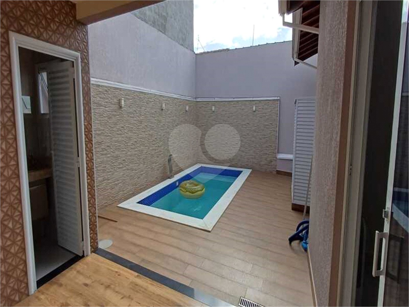 Sobrado à venda com 3 suítes em Residencial Monte Verde, Indaiatuba, SP