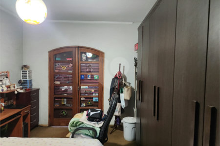 Sobrado à venda com 3 quartos, sendo 1 suíte, em Jardim Floridiana (vila Xavier), Araraquara, SP
