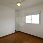 Apartamento à venda com 3 quartos, sendo 1 suíte,  em Vila Olímpia, São Paulo, SP