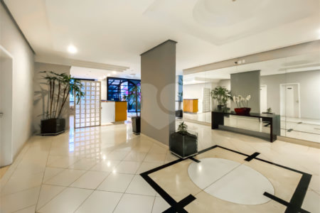 Apartamento à venda com 2 suítes em Campo Belo, São Paulo, SP