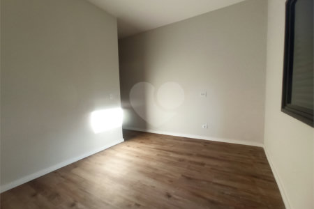 Casa à venda com 3 quartos, sendo 1 suíte, no condomínio Buona Vita, Atibaia - SP