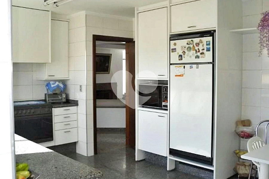 Sobrado à venda com 3 suítes em Tremembé, São Paulo, SP