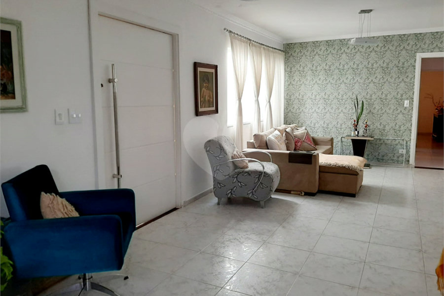 Sobrado à venda com 4 quartos, sendo 2 suítes, em Jardim Franca, São Paulo, SP