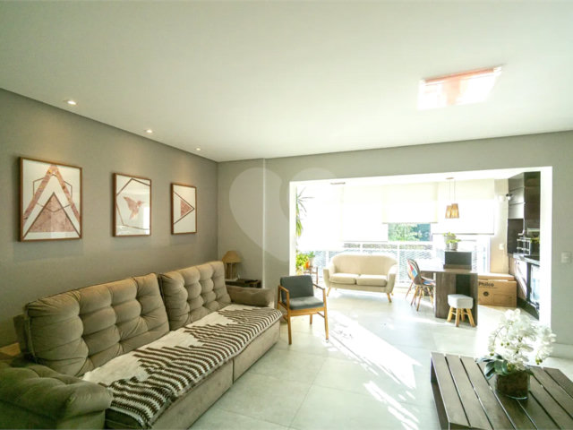 Apartamento à venda com 4 quartos, sendo 2 suítes,  em Tatuapé, São Paulo, SP