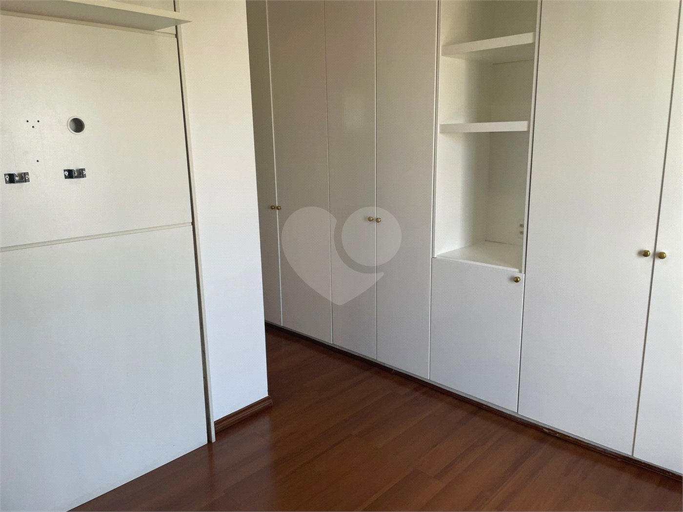 Apartamento para alugar com 3 quartos, sendo 1 suíte, em Indianópolis, São Paulo, SP