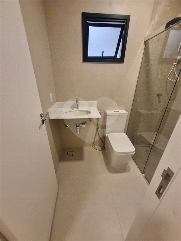 Sobrado à venda com 3 quartos, sendo 1 suíte, em Vila Guilherme, São Paulo, SP