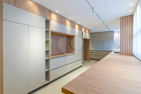 Apartamento à venda com 4 suítes em Vila Sofia, São Paulo, SP