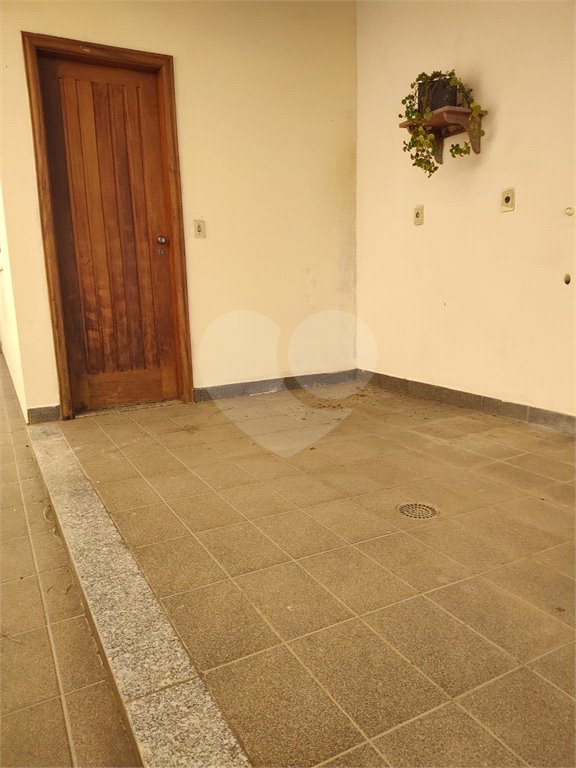 Casa à venda com 4 suítes no condomínio Estância Marambaia, Vinhedo - SP