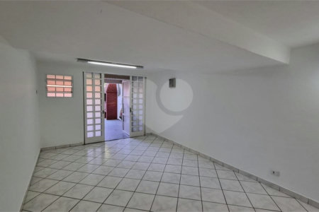 Casa à venda com 3 quartos em Jardim Ester, São Paulo, SP